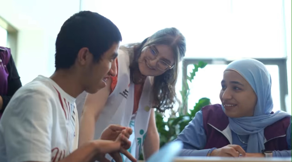  فحوصات اللاعبون الأصحاء في قرية سند